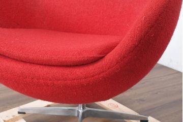 ビンテージ　リプロダクト品　アルネ・ヤコブセン　圧倒的な存在感!!インテリアのアクセントになるエッグチェア(Egg Chair、アームチェア、パーソナルチェア、椅子、イス、ヴィンテージ)(R-083392)