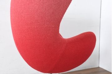 ビンテージ　リプロダクト品　アルネ・ヤコブセン　圧倒的な存在感!!インテリアのアクセントになるエッグチェア(Egg Chair、アームチェア、パーソナルチェア、椅子、イス、ヴィンテージ)(R-083392)