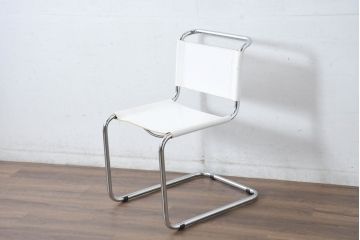 中古　美品　高級リプロダクト品　スティールライン(steelline)社製　マルト・スタムデザイン　S33　モダンで無駄のないフォルムが魅力のカンティレバーチェア4脚セット(本革チェア、ダイニングチェア、アームレスチェア、椅子、イス、バラ売り可能)(定価4脚で約42万円)(R-083393)