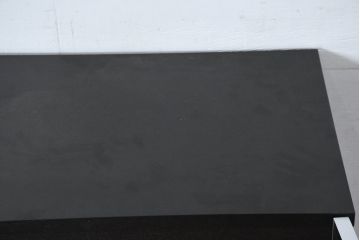 中古　美品!!　展示品　松永家具(MATSUNAGA )　人気シリーズ　ピアット(piatto)　スタイリッシュで洗練された雰囲気を演出するブラックカラーのローキャビネット(サイドボード、サイドキャビネット、収納棚、戸棚)(定価約17万円)(R-083395)