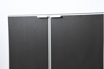 中古　美品!!　展示品　松永家具(MATSUNAGA )　人気シリーズ　ピアット(piatto)　スタイリッシュで洗練された雰囲気を演出するブラックカラーのローキャビネット(サイドボード、サイドキャビネット、収納棚、戸棚)(定価約17万円)(R-083395)