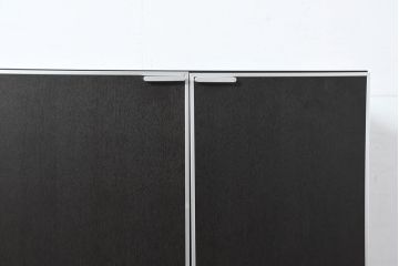 中古　美品!!　展示品　松永家具(MATSUNAGA )　人気シリーズ　ピアット(piatto)　スタイリッシュで洗練された雰囲気を演出するブラックカラーのローキャビネット(サイドボード、サイドキャビネット、収納棚、戸棚)(定価約17万円)(R-083395)