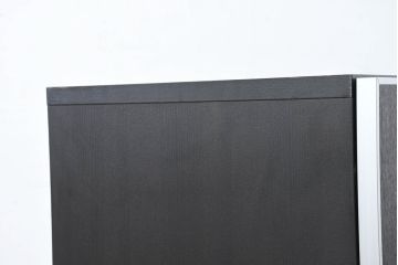 中古　美品!!　展示品　松永家具(MATSUNAGA )　人気シリーズ　ピアット(piatto)　スタイリッシュで洗練された雰囲気を演出するブラックカラーのローキャビネット(サイドボード、サイドキャビネット、収納棚、戸棚)(定価約17万円)(R-083395)