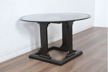 中古　希少品!!　クラシカルモダンデザイン　スモークガラストップ越しに映える美しい構造のコーヒーテーブル(ラウドテーブル、ガラステーブル、カクテルテーブル、リビングテーブル)(定価約20万円)(R-083397)