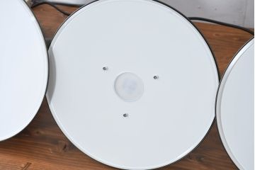 中古　高級品!!　スタジオノイ(Studio NOI)　キン(Kin)　479/LBT 　モダンなデザインで空間をおしゃれに格上げしてくれるブロンズのペンダントライト3個セット(天井照明、吊り下げ照明)(定価3台で約96万円)(R-083399)