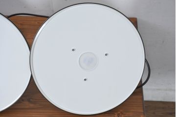 中古　高級品!!　スタジオノイ(Studio NOI)　キン(Kin)　479/LBT 　モダンなデザインで空間をおしゃれに格上げしてくれるブロンズのペンダントライト3個セット(天井照明、吊り下げ照明)(定価3台で約96万円)(R-083399)