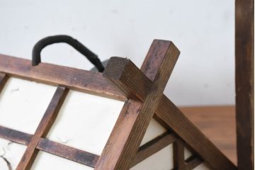 和製ビンテージ　希少デザイン　和風デザイン　三角　和の雰囲気を高める木製ペンダント照明2個セット(天井照明、シェード、吊り下げ照明、ペンダントライト、電笠、ヴィンテージ)(R-083402)