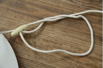 中古　美品　YAMAGIWA(ヤマギワ)　Louis Poulsen(ルイスポールセン)風　洗練されたフォルムが目を引くペンダントライト(天井照明、吊り下げ照明)(R-083404)