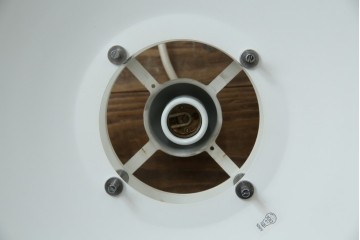 中古　美品　YAMAGIWA(ヤマギワ)　Louis Poulsen(ルイスポールセン)風　洗練されたフォルムが目を引くペンダントライト(天井照明、吊り下げ照明)(R-083404)