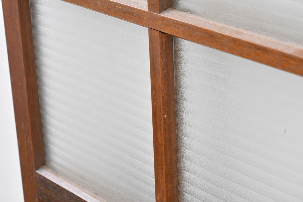 ヴィンテージ建具　昭和中期　デザインガラス入りのレトロなガラス扉1枚　(R-083405)