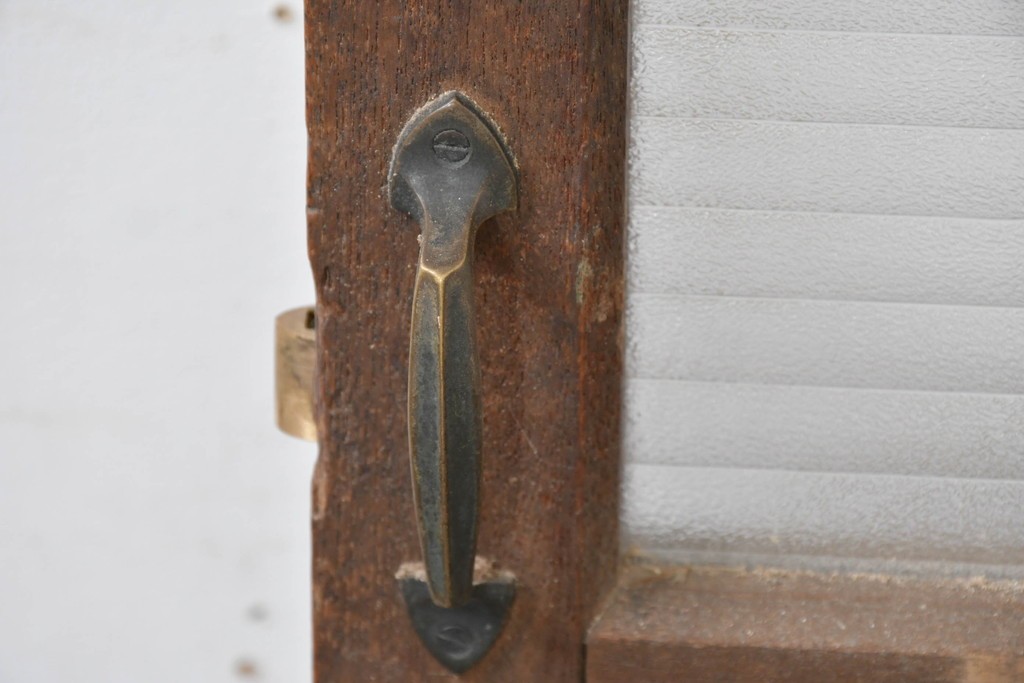 ヴィンテージ建具　昭和中期　デザインガラス入りのレトロなガラス扉1枚　(R-083405)