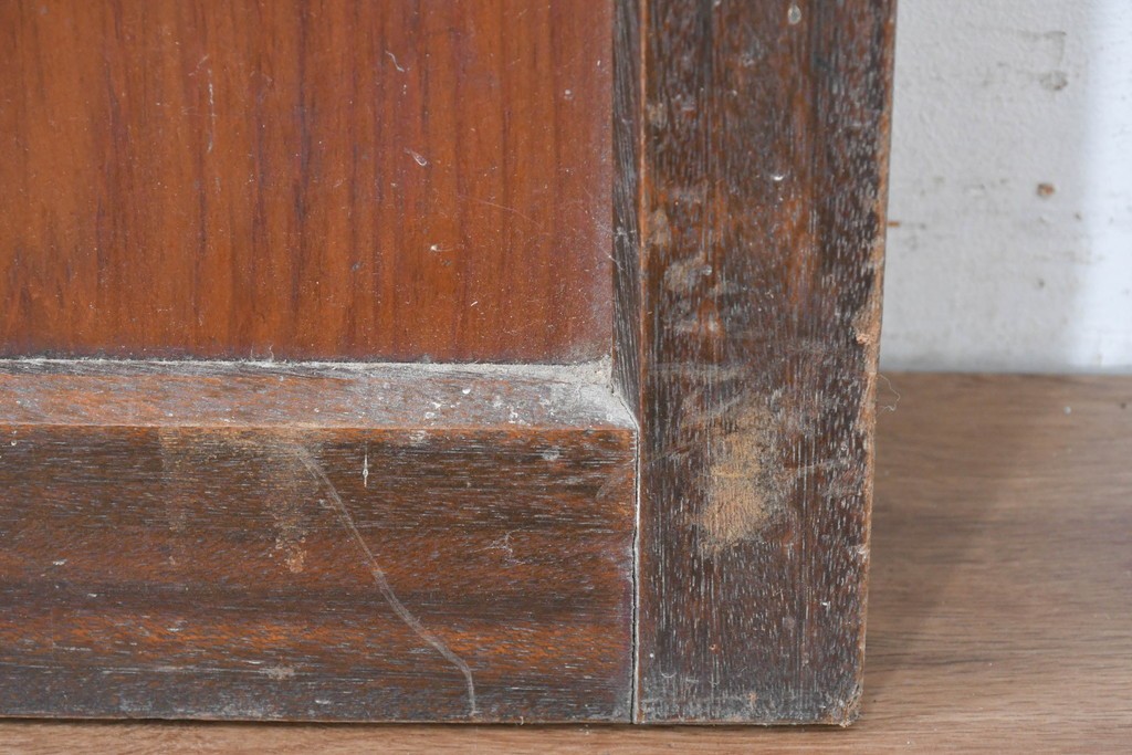 ヴィンテージ建具　昭和中期　デザインガラス入りのレトロなガラス扉1枚　(R-083405)