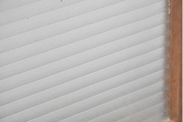 ヴィンテージ建具　昭和中期　デザインガラス入りのレトロなガラス扉1枚　(R-083405)