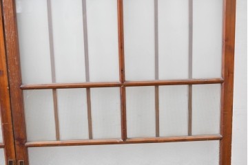 ヴィンテージ建具　昭和中期　和の雰囲気を引き立てるガラス戸2枚セット　(R-083406)