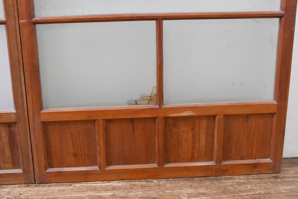 ヴィンテージ建具　昭和中期　和の雰囲気を引き立てるガラス戸2枚セット　(R-083406)