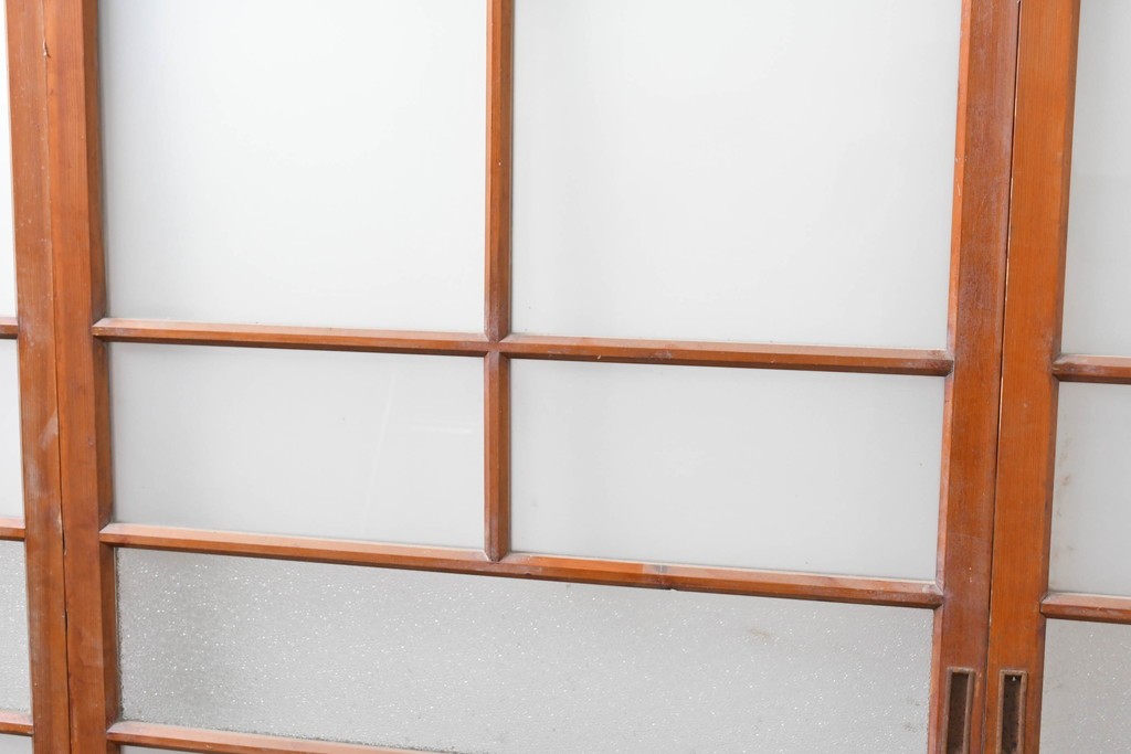 ヴィンテージ建具　昭和中期　素朴な格子デザインのガラス戸4枚セット　(R-083408)
