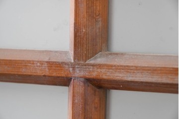 ヴィンテージ建具　昭和中期　素朴な格子デザインのガラス戸4枚セット　(R-083408)