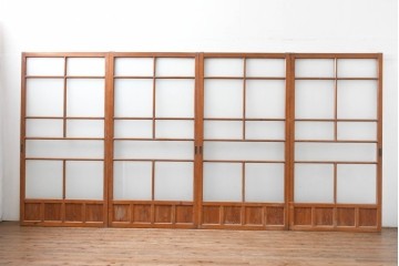 ヴィンテージ建具　昭和中期　素朴な格子デザインのガラス戸4枚セット　(R-083408)