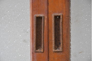 ヴィンテージ建具　昭和中期　素朴な格子デザインのガラス戸4枚セット　(R-083408)