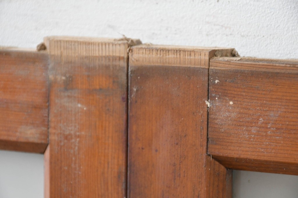 ヴィンテージ建具　昭和中期　素朴な格子デザインのガラス戸4枚セット　(R-083408)