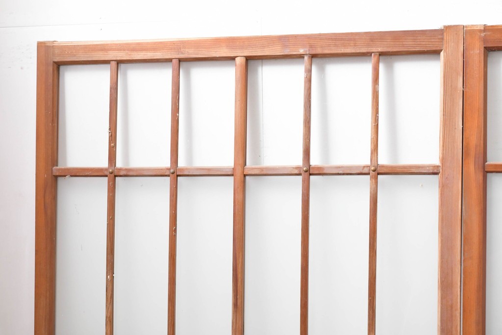 ヴィンテージ建具　昭和中期　ひし形を描く格子意匠のガラス戸4枚セット　(R-083409)