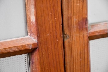 ヴィンテージ建具　昭和中期　ひし形を描く格子意匠のガラス戸4枚セット　(R-083409)