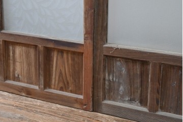 ヴィンテージ建具　昭和中期　ひし形を描く格子意匠のガラス戸4枚セット　(R-083411)