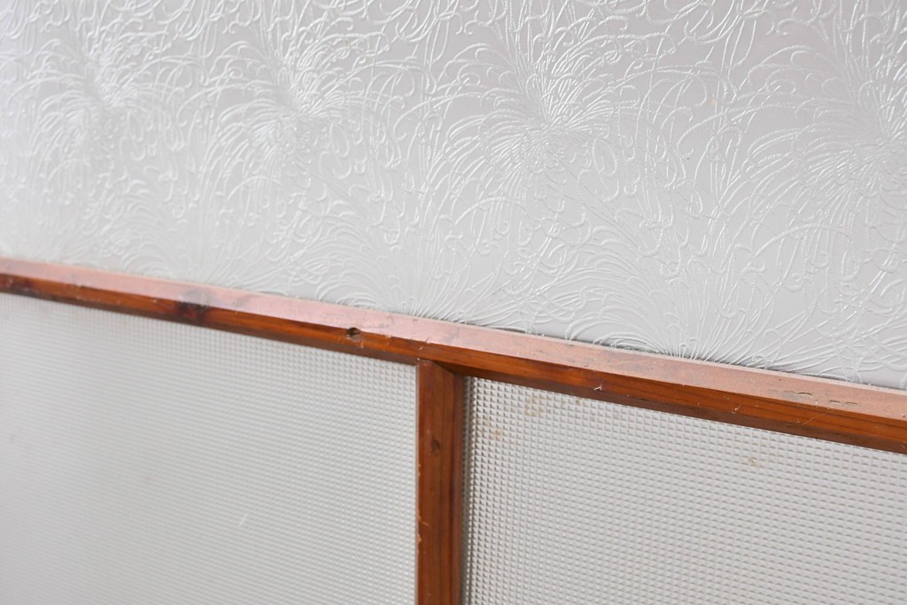 ヴィンテージ建具　昭和中期　和の雰囲気を引き立てるガラス戸2枚セット　(R-083412)