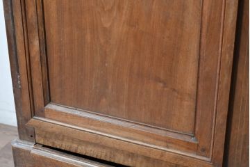 フランスアンティーク　ブラックウォールナット無垢材が使われた贅沢な逸品!!　分解可能な特大アルモワールキャビネット(ワードローブ、洋服タンス、収納棚、戸棚、食器棚、本棚)(R-083414)
