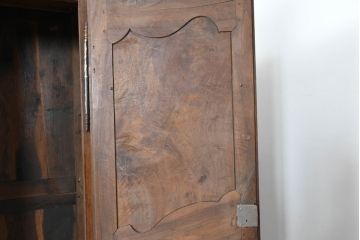 フランスアンティーク　ブラックウォールナット無垢材が使われた贅沢な逸品!!　分解可能な特大アルモワールキャビネット(ワードローブ、洋服タンス、収納棚、戸棚、食器棚、本棚)(R-083414)