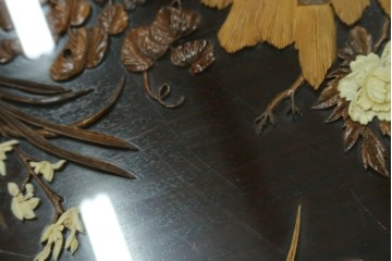 和製ヴィンテージ　超美品　民芸家具　総紫檀(シタン)彫刻　花鳥図と龍の総彫りが高級感たっぷりなガラス天板付き座卓　(R-083418)