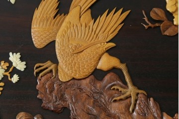 和製ヴィンテージ　超美品　民芸家具　総紫檀(シタン)彫刻　花鳥図と龍の総彫りが高級感たっぷりなガラス天板付き座卓　(R-083418)