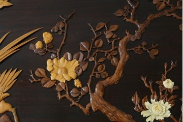 和製ヴィンテージ　超美品　民芸家具　総紫檀(シタン)彫刻　花鳥図と龍の総彫りが高級感たっぷりなガラス天板付き座卓　(R-083418)