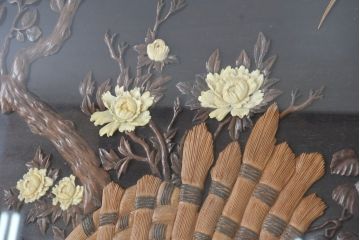 中古　超美品　民芸家具　総紫檀(シタン)彫刻　花鳥図と龍の総彫りが高級感たっぷりなガラス天板付き座卓(ローテーブル、センターテーブル、リビングテーブル)(R-083418)