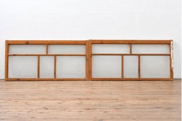 アンティーク建具　昭和初期　すっきりとした桟組みの横長ガラス窓2枚セット　(R-083419)