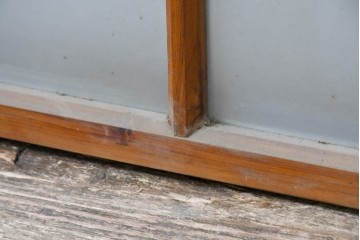 アンティーク建具　昭和初期　すっきりとした桟組みの横長ガラス窓2枚セット　(R-083419)