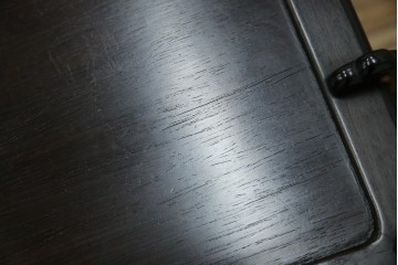 和製ビンテージ　超美品!!　唐木材　繊細な透かし彫りが魅せる格調高き八足中卓　定価約20万円　(R-083421)