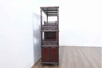 和製ビンテージ　超美品　シタン(紫檀)材　竹の意匠と花鳥彫刻の最高級飾り棚(茶棚、茶箪笥、収納棚、飾り棚、戸棚、サイドボード、ヴィンテージ)(定価約200万円)(R-083422)
