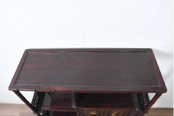 和製ビンテージ　超美品　シタン(紫檀)材　竹の意匠と花鳥彫刻の最高級飾り棚(茶棚、茶箪笥、収納棚、飾り棚、戸棚、サイドボード、ヴィンテージ)(定価約200万円)(R-083422)