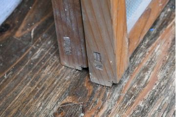 アンティーク建具　大正ロマン　ナチュラルな木の質感が魅力の窓2枚セット(引き戸、ガラス窓)(R-083424)