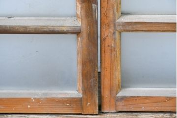 アンティーク建具　大正ロマン　ナチュラルな素材で柔らかな雰囲気のお部屋にもピッタリな窓2枚セット(引き戸、ガラス窓)(R-083425)