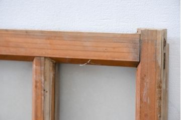 アンティーク建具　大正ロマン　ナチュラルな素材で柔らかな雰囲気のお部屋にもピッタリな窓2枚セット(引き戸、ガラス窓)(R-083425)