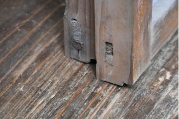 アンティーク建具　大正ロマン　ナチュラルな素材で柔らかな雰囲気のお部屋にもピッタリな窓2枚セット(引き戸、ガラス窓)(R-083425)