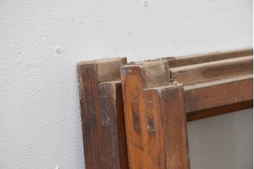 アンティーク建具　大正ロマン　暮らしにやさしい木の風合いを取り入れられる窓2枚セット(引き戸、ガラス窓)(R-083430)