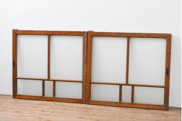 アンティーク建具　落ち着いた和の雰囲気を演出できる窓2枚セット(引き戸、ガラス窓)(R-083431)