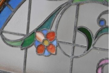 和製アンティーク　大正ロマン　半円型　草花を描いた美しいステンドグラス窓1枚(アーチ型、建具、明かり取り、明り取り、FIX窓、ガラス窓、嵌め殺し、ディスプレイ、アート)(R-083434)