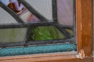 和製アンティーク　大正ロマン　芸術作品として観賞用にもぴったりの花鳥(木蓮とインコ)を描いたステンドグラス窓2枚セット(建具、明り取り、ガラス戸、ディスプレイ、アート)(R-083435)