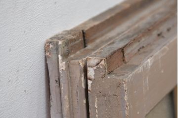 和製アンティーク　ペイント仕上げ限定　大正ロマン　色使いが可愛らしいステンドグラス窓2枚(建具、明かり取り、明り取り、ガラス窓、ディスプレイ、アート)(R-083436)