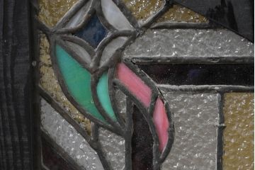 和製アンティーク　大正ロマン　和洋折衷の美を感じるステンドグラス窓2枚(建具、明かり取り、明り取り、ガラス窓、ディスプレイ、アート)(R-083438)