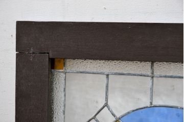 和製アンティーク　大正ロマン　涼し気で優しい色合いが魅力的な面取りガラス入りステンドグラス窓1枚(建具、ガラス欄間、明り取り、FIX窓、ガラス窓、嵌め殺し、ディスプレイ、アート)(R-083439)